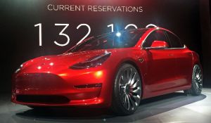 A Tesla szerint a Model 3 panelek minősége vetekszik a német riválisokéval