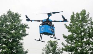 Kínában szárnyra kaptak az első ételszállító drónok