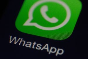 A WhatsApp kampányba kezd az adatvédelem mellett